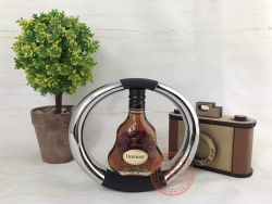 Hennessy X.O with square inox cradle