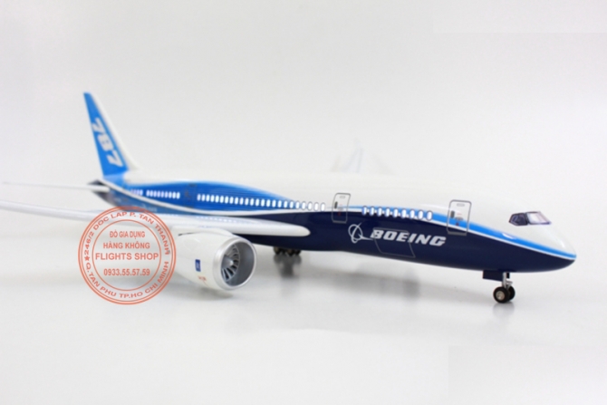 B787 Original 47cm (có bánh xe + đèn LED)